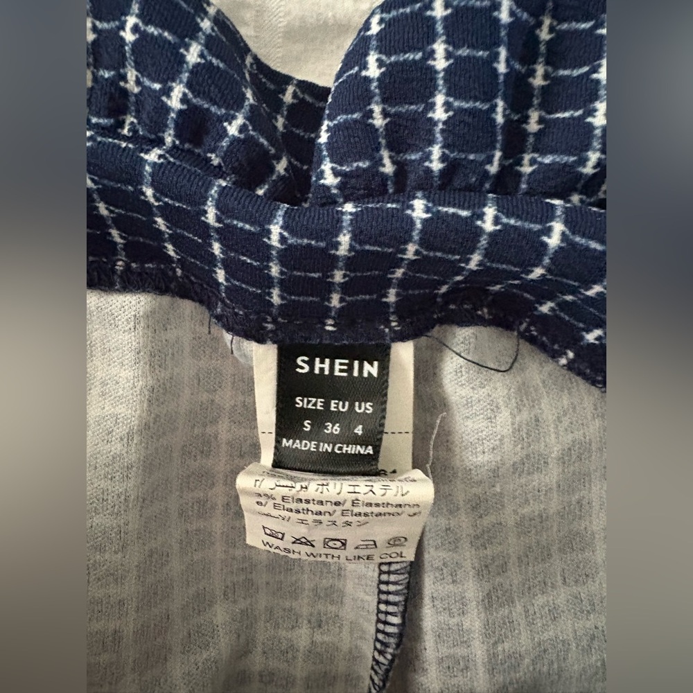 Bundle of pants - Picture 4 of 11